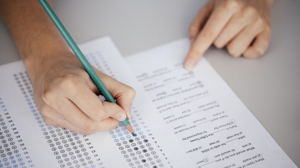 Por qué ha bajado el rendimiento de los estudiantes a nivel mundial